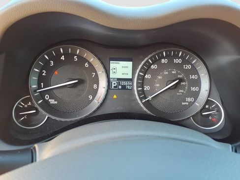 Used 2011 INFINITI M37 w/ Premium Pkg RWD image 33