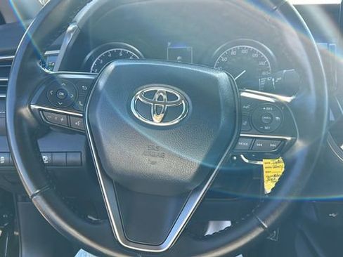 Used 2024 Toyota Camry SE image 19