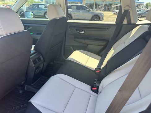 Used 2025 Honda CR-V EX image 19