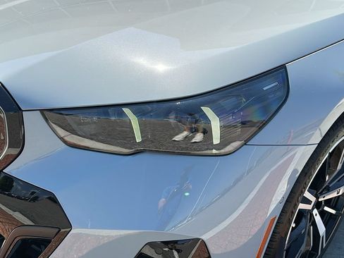 Used 2026 BMW 530i w/ M Sport Package RWD image 8