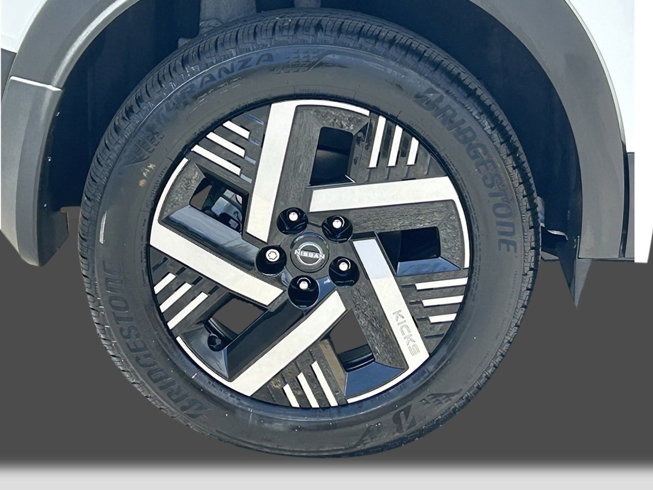 New 2027 Nissan Kicks SV FWD image 7