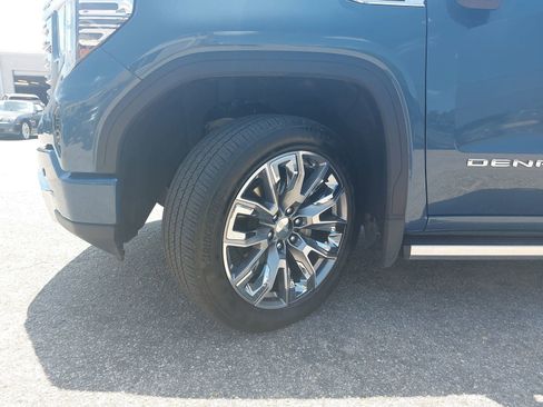 Used 2024 GMC Sierra 1500 Denali w/ Denali Reserve Package AWD/4WD image 34