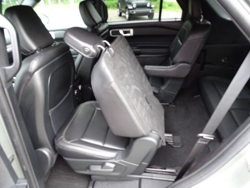 Used 2020 Ford Explorer AWD XLT w/ Equipment Group 202A image 39