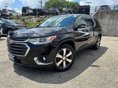 Used 2021 Chevrolet Traverse LT w/ LT Premium Package AWD/4WD image 33