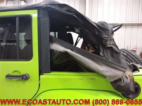 Used 2013 Jeep Wrangler Unlimited Sahara w/ Connectivity Group image 16