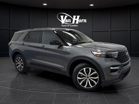 Used 2023 Ford Explorer ST-Line image 1