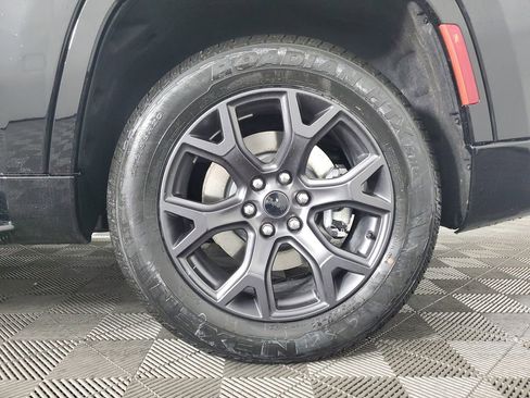 New 2026 Jeep Grand Wagoneer Limited image 32