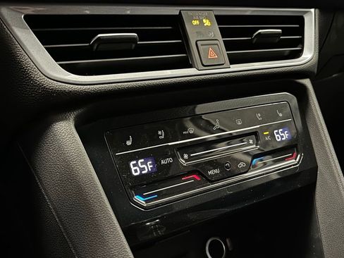 New 2026 Volkswagen Taos SEL AWD/4WD image 13