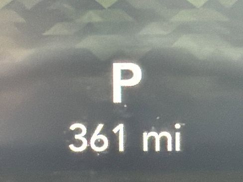 Used 2025 Jeep Gladiator Sport w/ Premium Package image 24