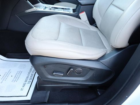 Used 2020 Ford Explorer Limited w/ Class III Trailer Tow Package image 7