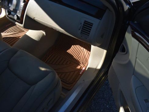 Used 2011 Cadillac DTS Premium w/ Driver Awareness Package image 13