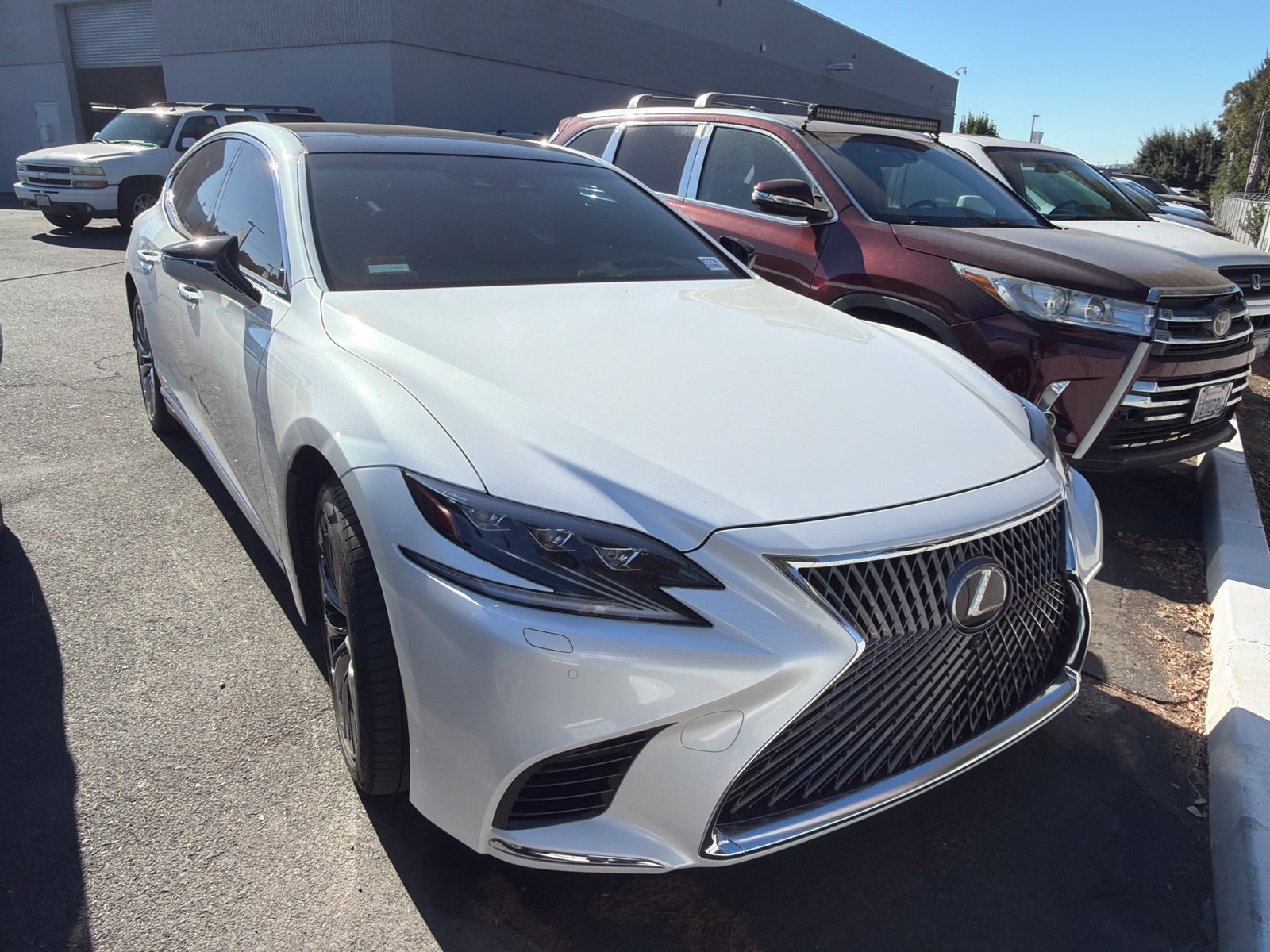 Used 2019 Lexus LS 500 w/ Luxury Package RWD image 2
