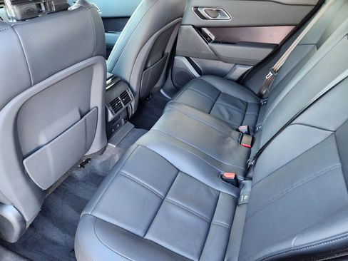 Certified 2026 Land Rover Range Rover Velar Dynamic SE image 31