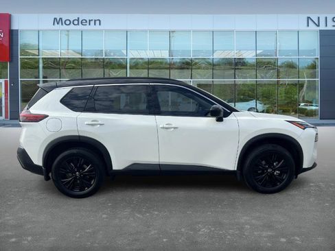 Certified 2023 Nissan Rogue SV w/ SV Premium B Package image 4