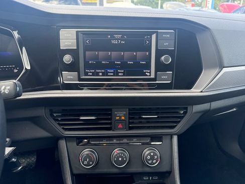 Used 2024 Volkswagen Jetta S FWD image 17