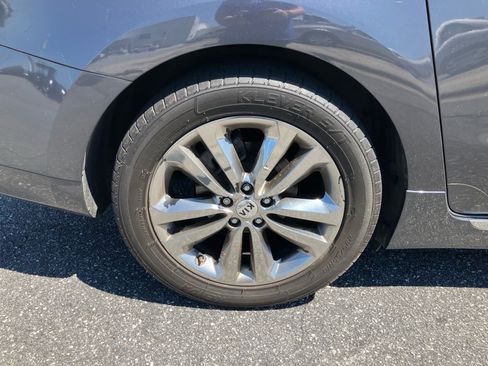 Used 2018 Kia Sedona SX Limited FWD image 22