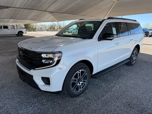 New 2025 Ford Expedition Max Active image 3
