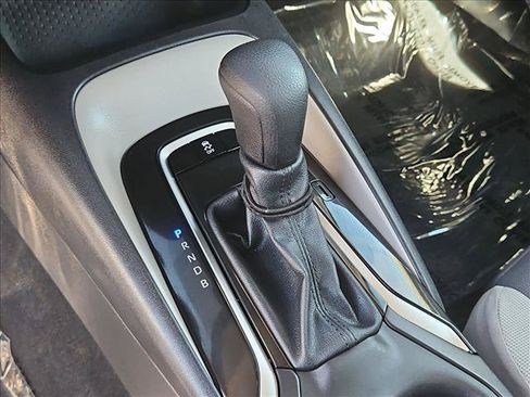 Certified 2025 Toyota Corolla LE FWD image 17