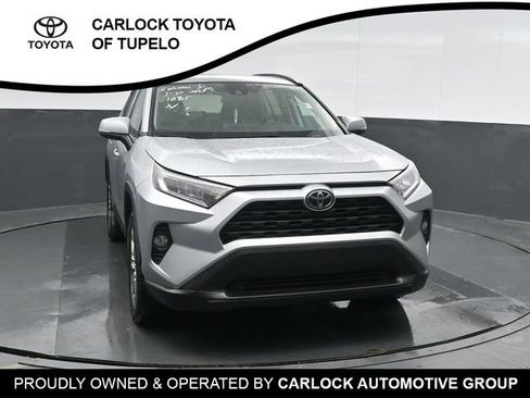 Used 2019 Toyota RAV4 XLE Premium image 6