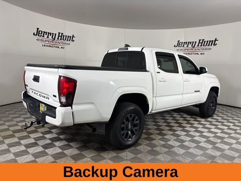 Used 2020 Toyota Tacoma SR image 6