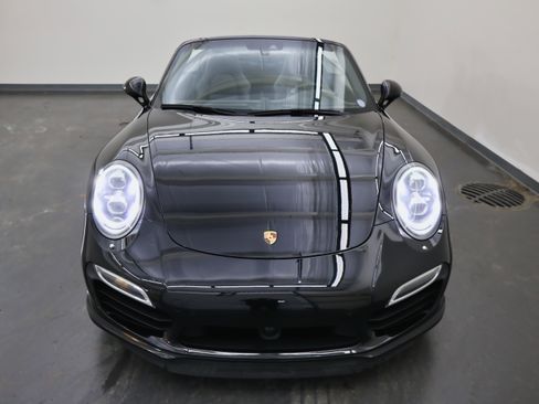 Used 2014 Porsche 911 Turbo S image 10