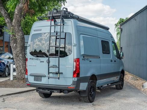 Used 2021 Mercedes-Benz Sprinter 2500 image 6