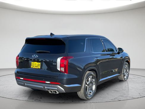 Used 2024 Hyundai Palisade Limited AWD/4WD image 3