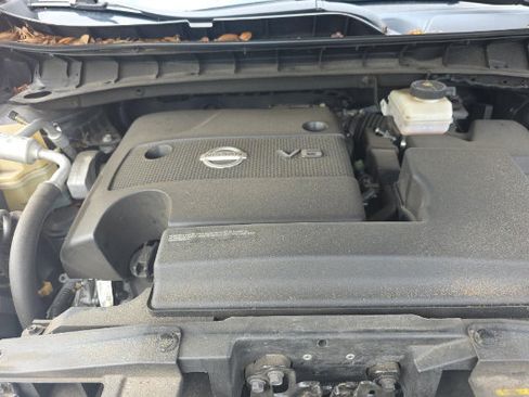 Used 2018 Nissan Murano SL w/ Moonroof Package FWD image 8