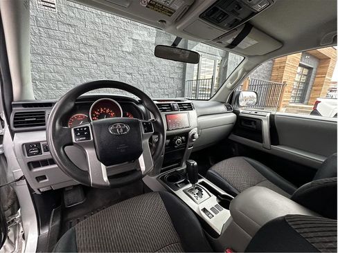Used 2011 Toyota 4Runner SR5 image 2