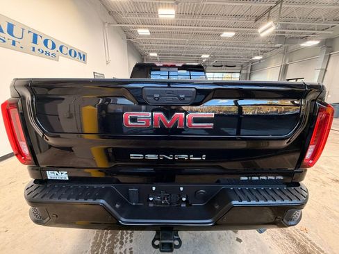 Used 2023 GMC Sierra 2500 Denali AWD/4WD image 6