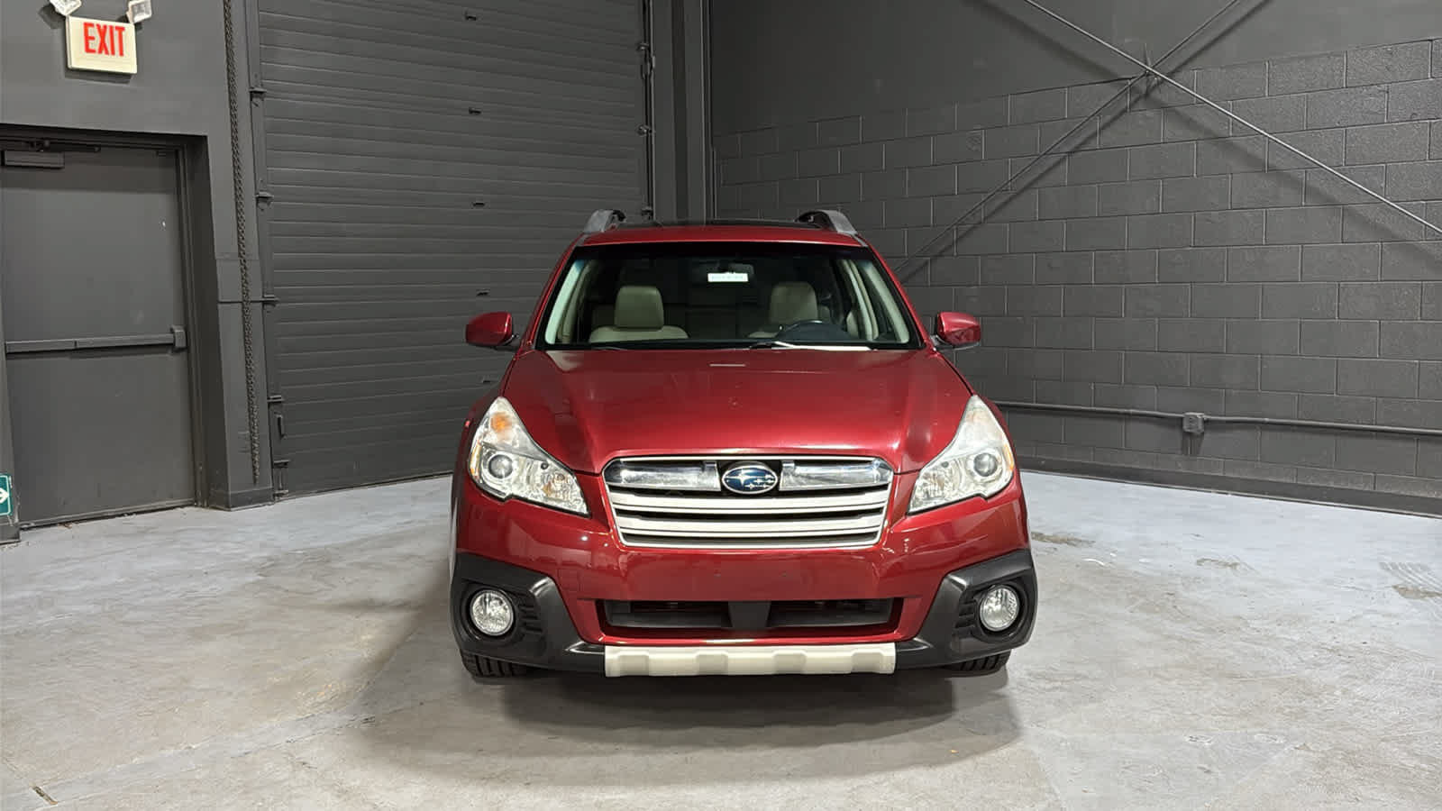 Used 2013 Subaru Outback 2.5i Limited AWD/4WD image 2