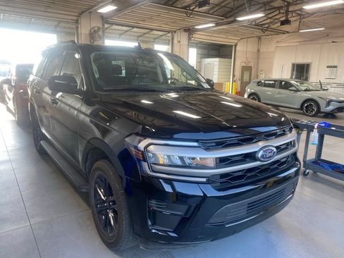 Used 2024 Ford Expedition XLT AWD/4WD image 1