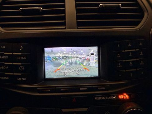 Used 2018 Ford Explorer XLT FWD image 24