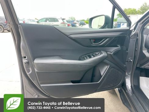 Used 2025 Subaru Outback AWD/4WD image 33
