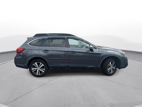 Used 2019 Subaru Outback 2.5i Limited AWD/4WD image 5