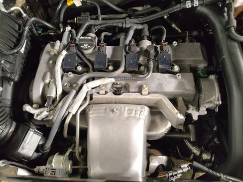 Used 2020 Chevrolet Equinox LT w/ Midnight Edition image 30