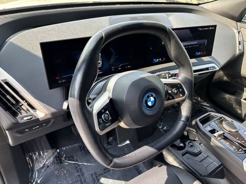 Used 2024 BMW iX xDrive50 w/ Sport Package AWD/4WD image 11
