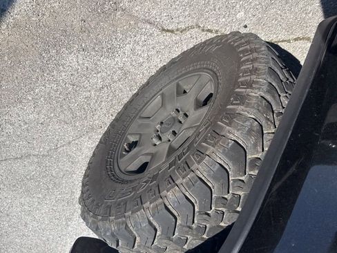 Used 2021 Jeep Gladiator Mojave image 9