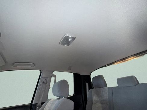 Used 2010 Toyota Tundra 4x4 Double Cab image 36
