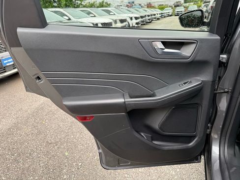 Used 2023 Ford Escape Platinum AWD/4WD image 11