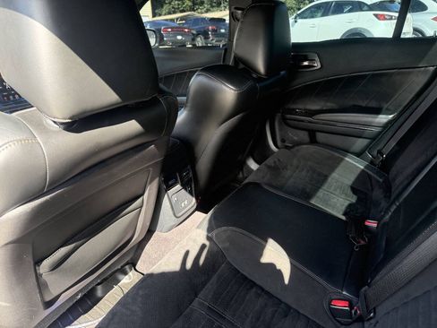 Used 2017 Dodge Charger R/T RWD image 18