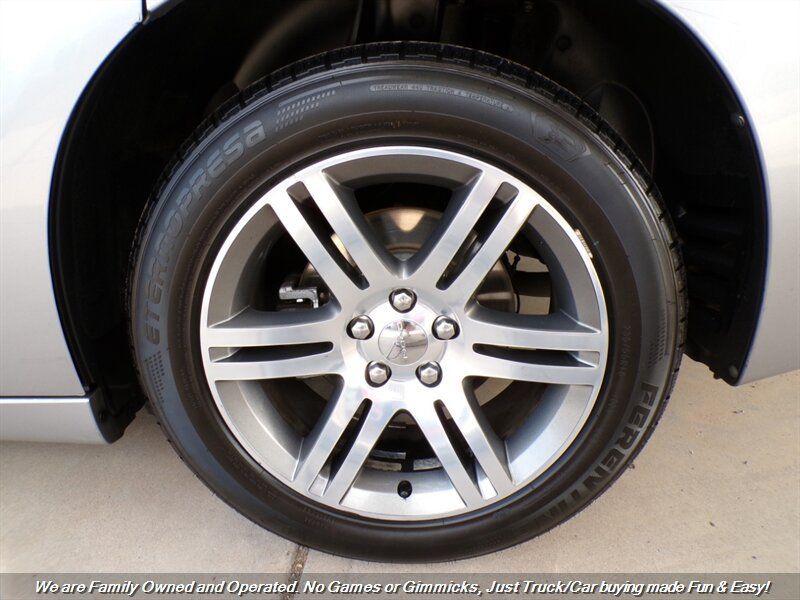 Used 2014 Dodge Charger SXT RWD image 38