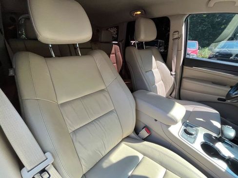 Used 2014 Jeep Grand Cherokee Limited AWD/4WD image 48