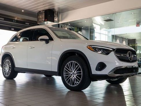 Used 2026 Mercedes-Benz GLC 300 GLC 300 image 1