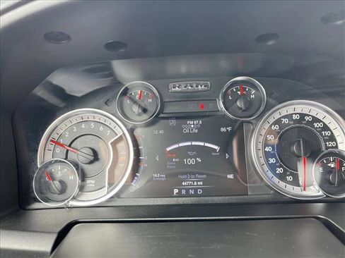 Used 2022 RAM 1500 Classic Warlock w/ Electronics Group AWD/4WD image 14