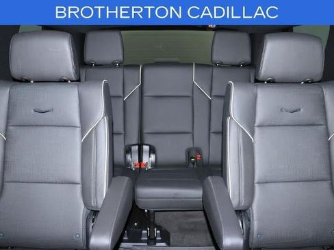 Certified 2025 Cadillac Escalade Premium Luxury w/ LPO, Floor Liner Package AWD/4WD image 32