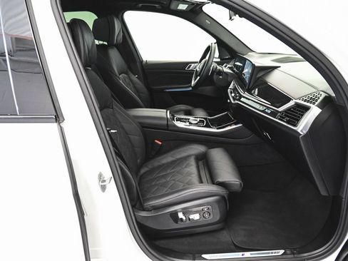 Used 2025 BMW X5 xDrive40i AWD/4WD image 36