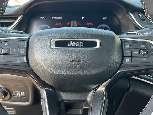 Used 2023 Jeep Grand Cherokee Altitude image 23