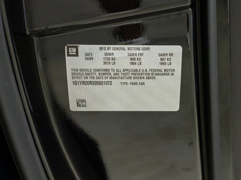 Used 2009 Chevrolet Corvette ZR1 w/ Preferred Equipment Group RWD image 19