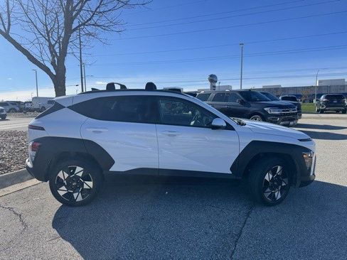 Used 2025 Hyundai Kona SEL image 9